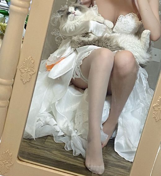 客厅里ying乱亲女视频_在线观看免费电影