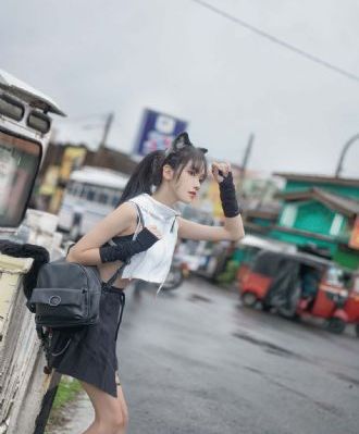 美女草b_720BD在线观看